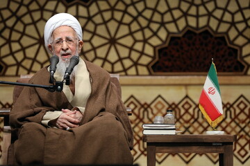 هر اقدام یا سخنی که به نظام آسیب بزند، مصداق جهل است