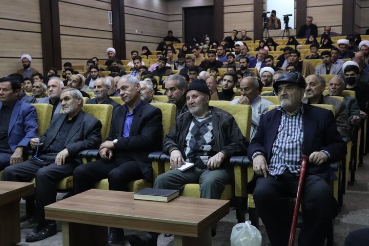 تصاویر/ سلسله نشست‌های شرح و تفسیر نهج البلاغه در ارومیه