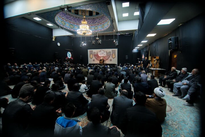 تصاویر/ سومین شب از مراسم سوگواری ایام فاطمیه مسجد جنرال ارومیه