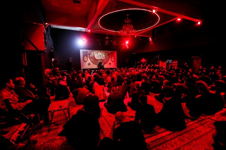 تصاویر/ سومین شب از مراسم سوگواری ایام فاطمیه مسجد جنرال ارومیه