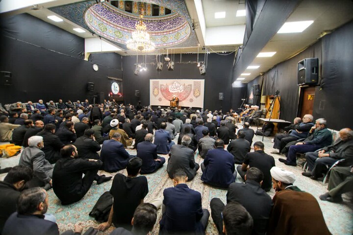 تصاویر/ سومین شب از مراسم سوگواری ایام فاطمیه مسجد جنرال ارومیه