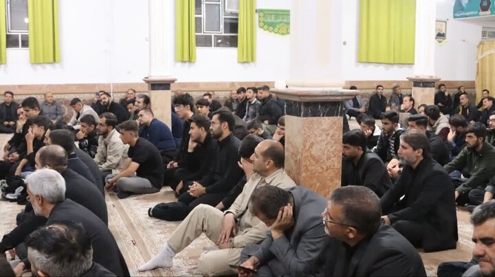 تصاویر/ سومین شب از سوگواری ایام فاطمیه در شاهین دژ