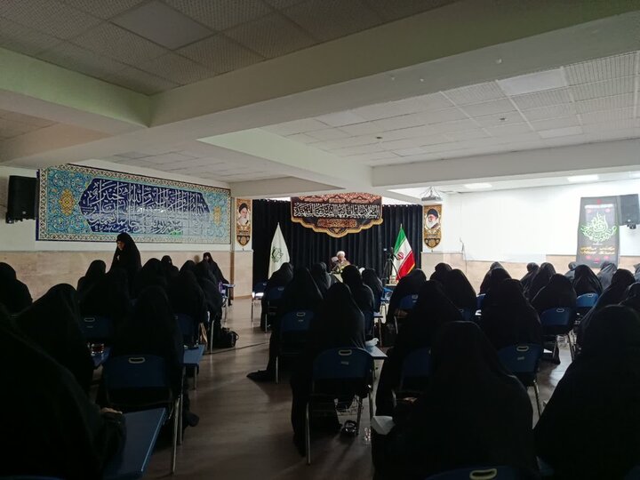 تصاویر/ مراسم عزاداری ایام فاطمیه در مدرسه علمیه الزهرا (س) ارومیه