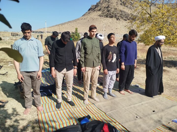تصاویر/ اردوی یک روزه طلاب و اساتید مدرسه علمیه امام علی علیه السلام سلماس