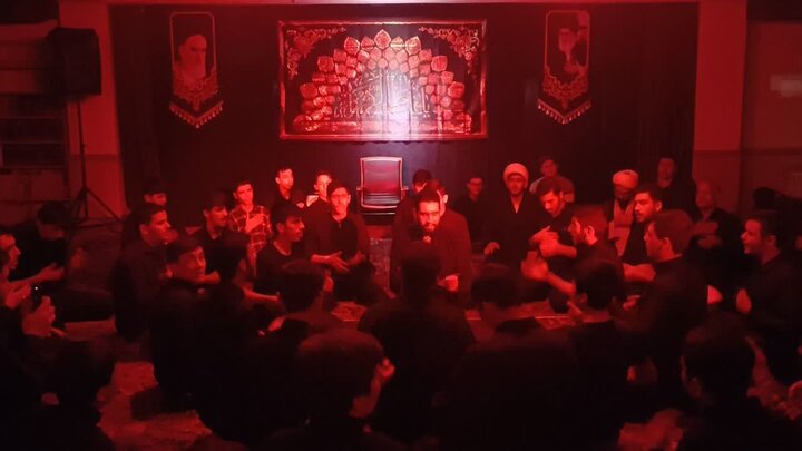 تصاویر/ مراسم عزاداری ایام فاطمیه در مدرسه علمیه امام خمینی (ره) خوی