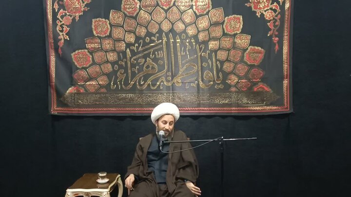 تصاویر/ مراسم عزاداری ایام فاطمیه در مدرسه علمیه امام خمینی (ره) خوی