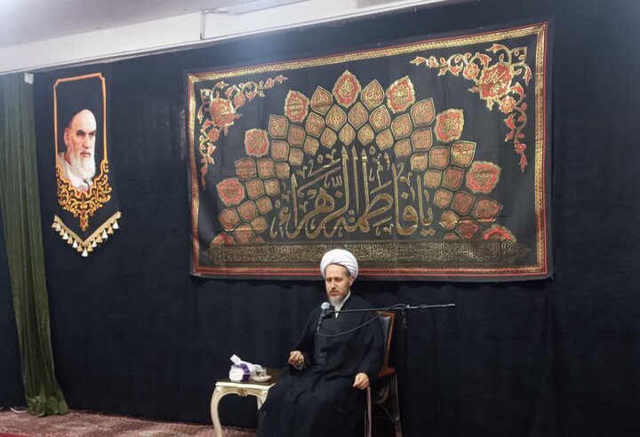 تصاویر/ جلسه اخلاق طلاب مدرسه علمیه امام خمینی (ره) خوی