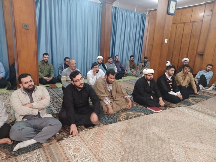 تصاویر/  جلسه اخلاق مدرسه علمیه آیت الله نمازی خوی