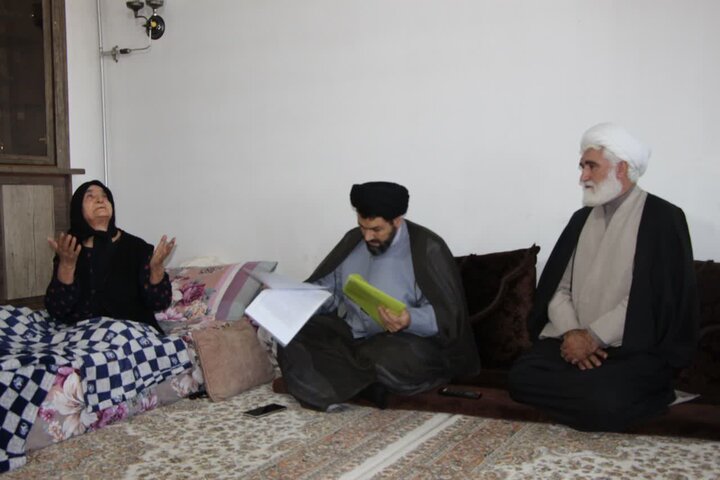 تصاویر/ سرکشی مرکز خدمات حوزه از علمای معمر و خانواده مرحومین  آذربایجان غربی