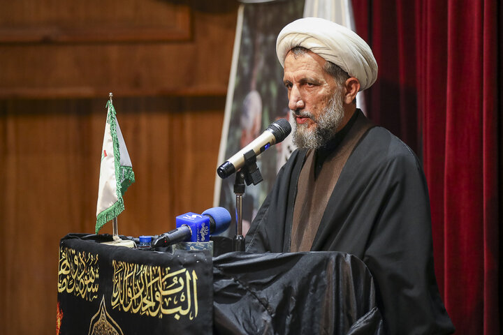 تصاویر /  همایش بانوان ایرانی طلایه‌داران ساخت صحن حضرت زینب (س) در کربلا با حضور امام جمعه قزوین