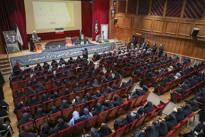 تصاویر /  همایش بانوان ایرانی طلایه‌داران ساخت صحن حضرت زینب (س) در کربلا با حضور امام جمعه قزوین