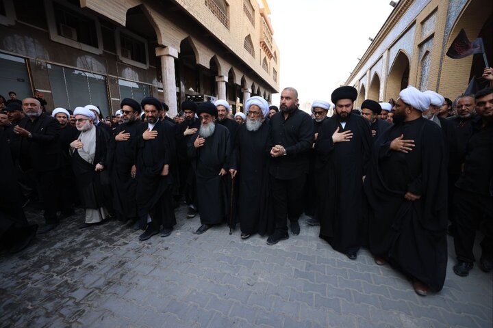 بمشاركة آية الله العظمى النجفي.. مسيرة فاطمية حاشدة تتحرك نحو حرم الإمام علي (عليه السلام) في النجف الأشرف