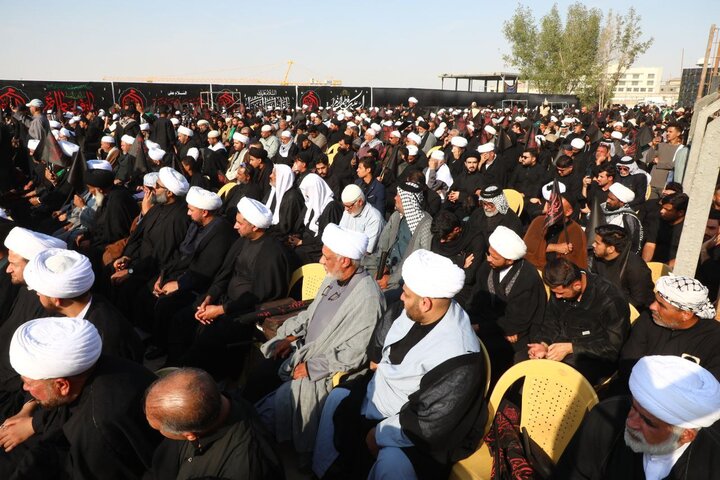 بمشاركة آية الله العظمى النجفي.. مسيرة فاطمية حاشدة تتحرك نحو حرم الإمام علي (عليه السلام) في النجف الأشرف