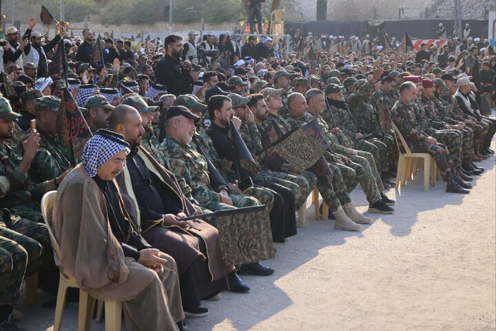 بمشاركة آية الله العظمى النجفي.. مسيرة فاطمية حاشدة تتحرك نحو حرم الإمام علي (عليه السلام) في النجف الأشرف