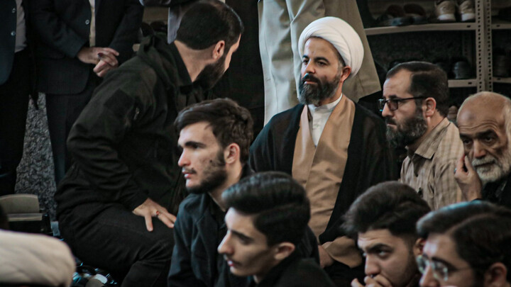 تصاویر/مراسم عزاداری ایام فاطمیه با سخنرانی حجت‌الاسلام پناهیان در مسجد مدرسه علمیه آیت‌الله آخوند همدانی برگزار شد