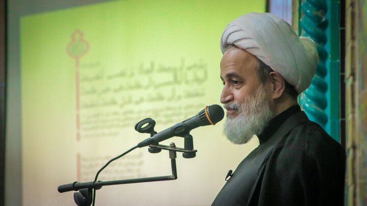 تصاویر/مراسم عزاداری ایام فاطمیه با سخنرانی حجت‌الاسلام پناهیان در مسجد مدرسه علمیه آیت‌الله آخوند همدانی برگزار شد