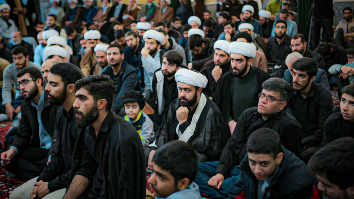 تصاویر/مراسم عزاداری ایام فاطمیه با سخنرانی حجت‌الاسلام پناهیان در مسجد مدرسه علمیه آیت‌الله آخوند همدانی برگزار شد