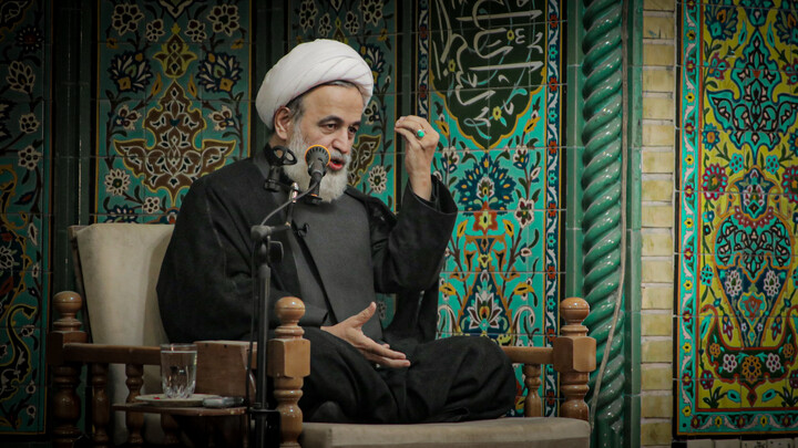 تصاویر/مراسم عزاداری ایام فاطمیه با سخنرانی حجت‌الاسلام پناهیان در مسجد مدرسه علمیه آیت‌الله آخوند همدانی برگزار شد