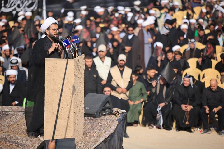 دسته‌ بزرگ عزاداری فاطمیه با حضور آیت‌الله العظمی بشیر حسین نجفی در نجف اشرف