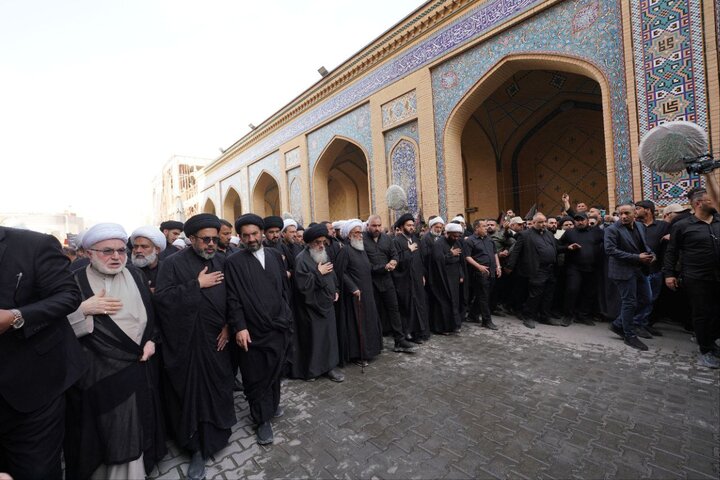 دسته‌ بزرگ عزاداری فاطمیه با حضور آیت‌الله العظمی بشیر حسین نجفی در نجف اشرف