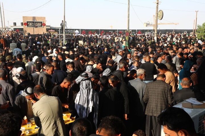 دسته‌ بزرگ عزاداری فاطمیه با حضور آیت‌الله العظمی بشیر حسین نجفی در نجف اشرف