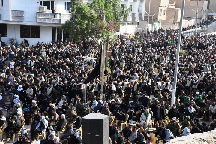 دسته‌ بزرگ عزاداری فاطمیه با حضور آیت‌الله العظمی بشیر حسین نجفی در نجف اشرف