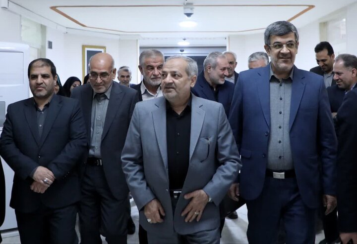 حوزه/ ورود وزیر آموزش و پرورش به یزد و دیدار با آیت الله ناصری