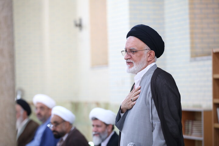 تصاویر| برگزاری جلسه جامعه روحانیت شیراز با حضور مسئول مرکز ارتباطات حوزه و نظام