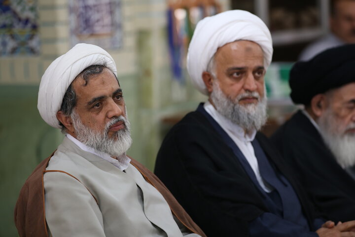 تصاویر| برگزاری جلسه جامعه روحانیت شیراز با حضور مسئول مرکز ارتباطات حوزه و نظام