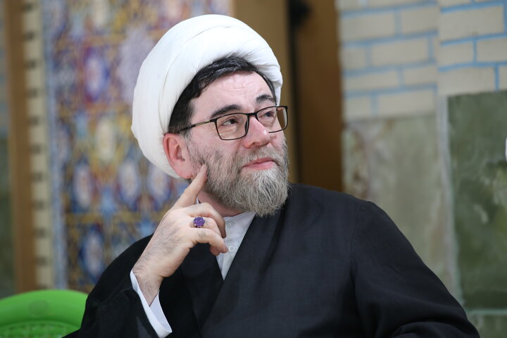 تصاویر| برگزاری جلسه جامعه روحانیت شیراز با حضور مسئول مرکز ارتباطات حوزه و نظام