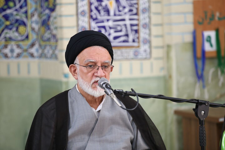 تصاویر| برگزاری جلسه جامعه روحانیت شیراز با حضور مسئول مرکز ارتباطات حوزه و نظام