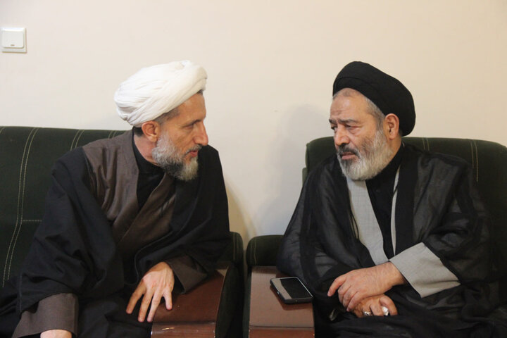 تصاویر / دیدار نماینده ولی فقیه در سازمان حج وزیارت با امام جمعه و مدیر حوزه علمیه استان قزوین