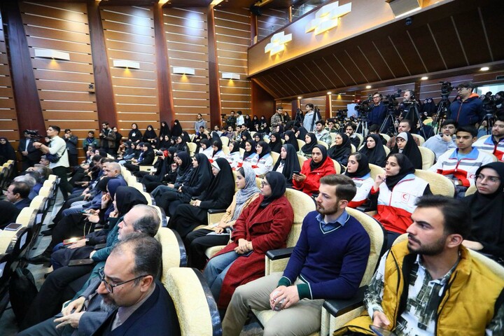 تصاویر / نشست دانشجویی «نقشه راه سیاست خارجی پساجنگ» با حضور وزیر امور خارجه در همدان