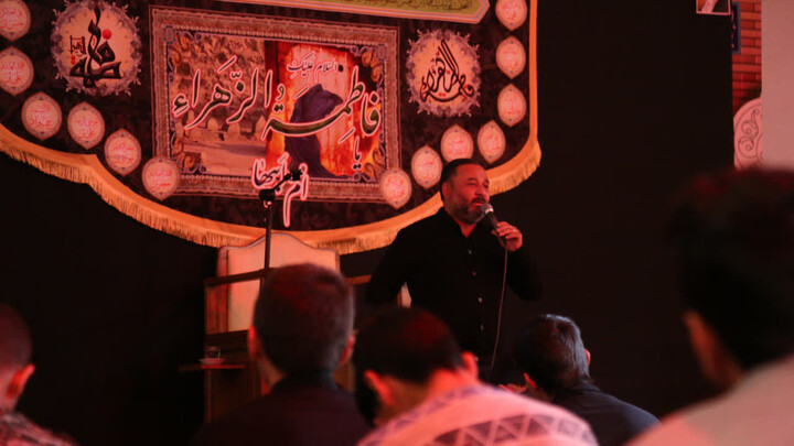 تصاویر / برگزاری مراسم ایام فاطمیه در مدرسه علمیه حضرت امیرالمؤمنین(ع) تبریز