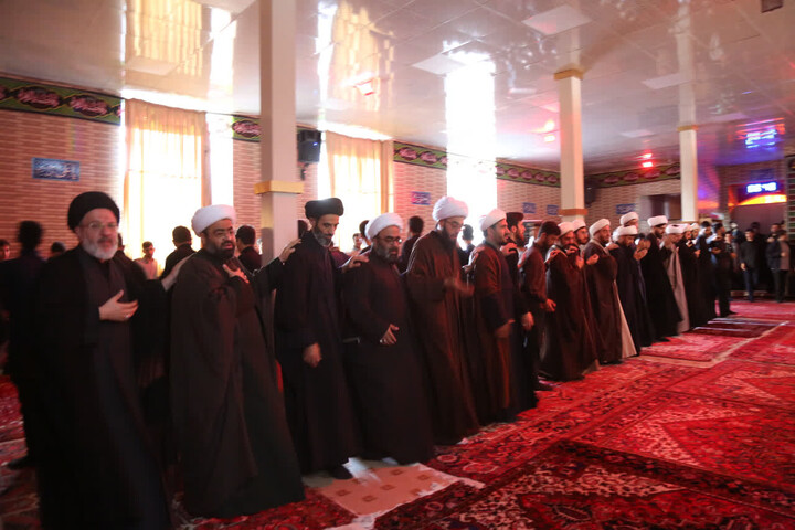 تصاویر / برگزاری مراسم ایام فاطمیه در مدرسه علمیه حضرت امیرالمؤمنین(ع) تبریز