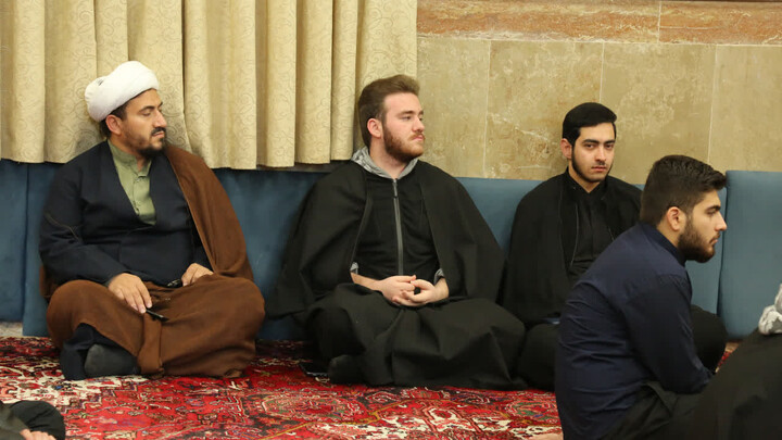 تصاویر / برگزاری مراسم ایام فاطمیه در مدرسه علمیه حضرت امیرالمؤمنین(ع) تبریز