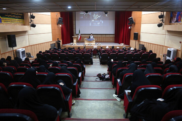 تصاویر/ همایش زن خانواده و کنشگری مسئولانه