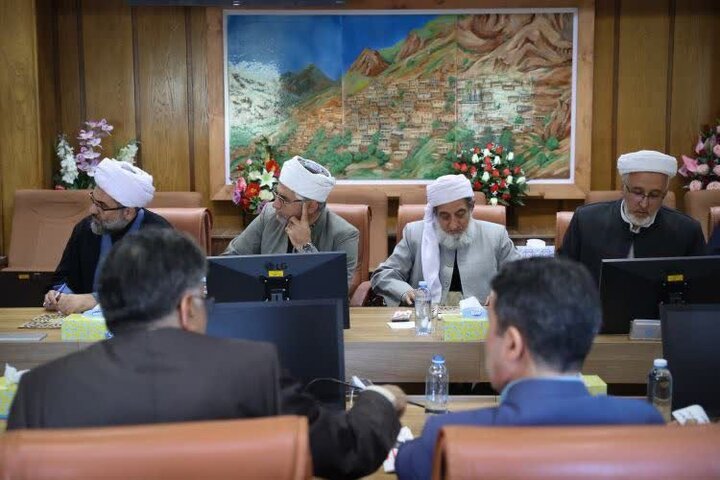 تصاویر/ دیدار رئیس جمهور با علما و روحانیون استان کردستان