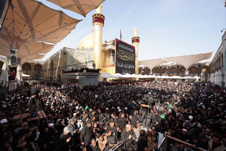 নাজাফে আশরাফে ফাতেমিয়া শোক মিছিলের দশম পর্বে হজরত আয়াতুল্লাহ আল-উজমা হাফিজ বশীর হুসাইন নাজাফি (দা.যি.ও) -এর অংশগ্রহণ