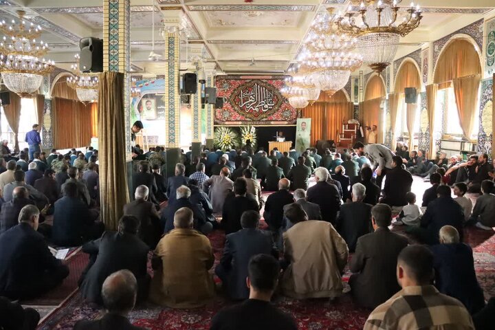 تصاویر/چهلم شهدای مدافع امنیت در مسجد سیدها اراک