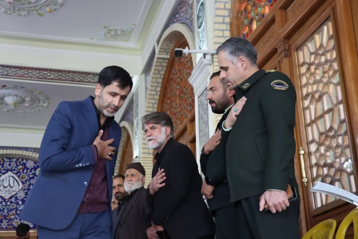 تصاویر/چهلم شهدای مدافع امنیت در مسجد سیدها اراک