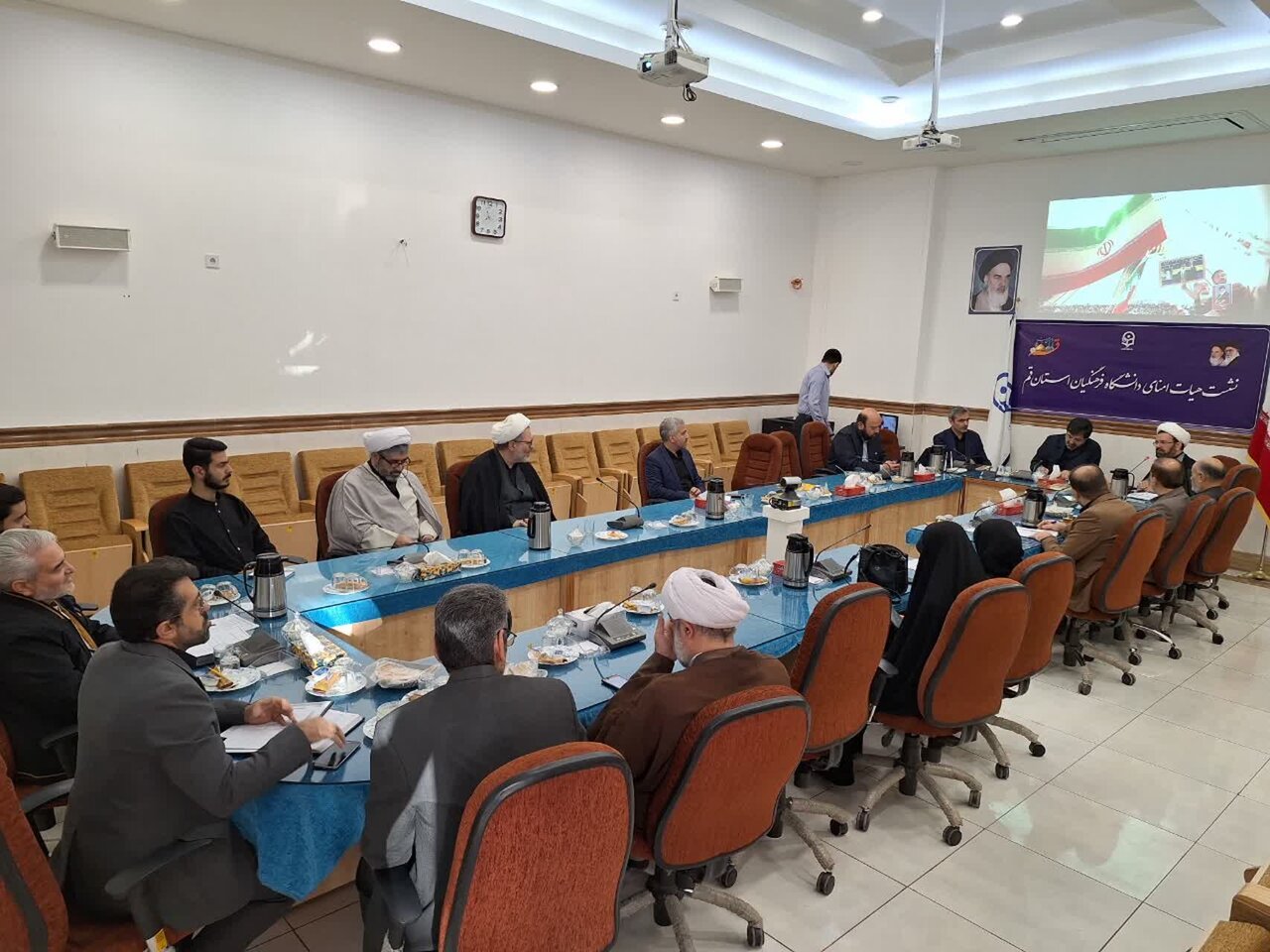 تصاویری از جلسه ستاد اجلاسیه  یادواره شهدای دانشجو معلم 