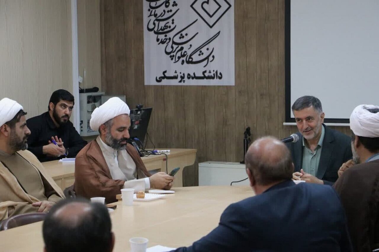 انسجام اجتماعی و قدرت دفاعی ملت ایران عامل مؤثر در عقب‌نشینی دشمن است