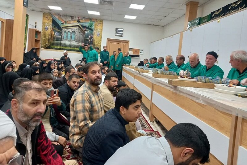 ۳۲ خانواده طلبه کرمانشاهی میهمان بارگاه ملکوتی امام رضا(ع) شدند+ تصاویر