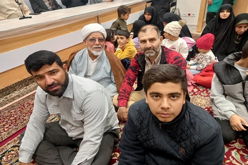 ۳۲ خانواده طلبه کرمانشاهی میهمان بارگاه ملکوتی امام رضا(ع) شدند+ تصاویر