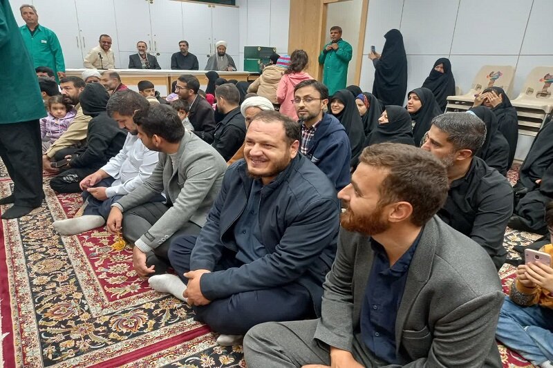 ۳۲ خانواده طلبه کرمانشاهی میهمان بارگاه ملکوتی امام رضا(ع) شدند+ تصاویر