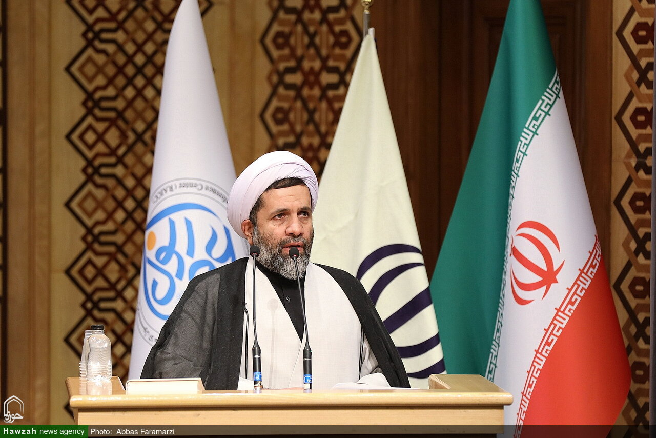 سالانه حدود هزار پایان‌نامه در حوزه علمیه قم دفاع می‌شود / امکان شرکت در امتحان شفاهی در کمتر از ۴۸ ساعت