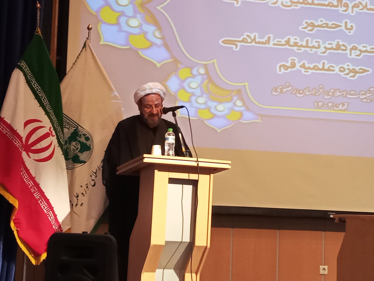 ظرفیت علمی حوزه باید پشتوانه کنشگری فرهنگی دفتر تبلیغات باشد