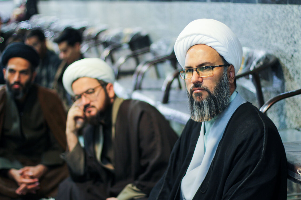 علم بدون تقوا خطرناک‌تر از بی‌علمی است+تصاویر