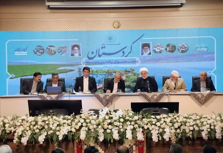 تقویت فعالیت‌های علمی و حمایت از نخبگان از اولویت‌های اساسی کردستان است